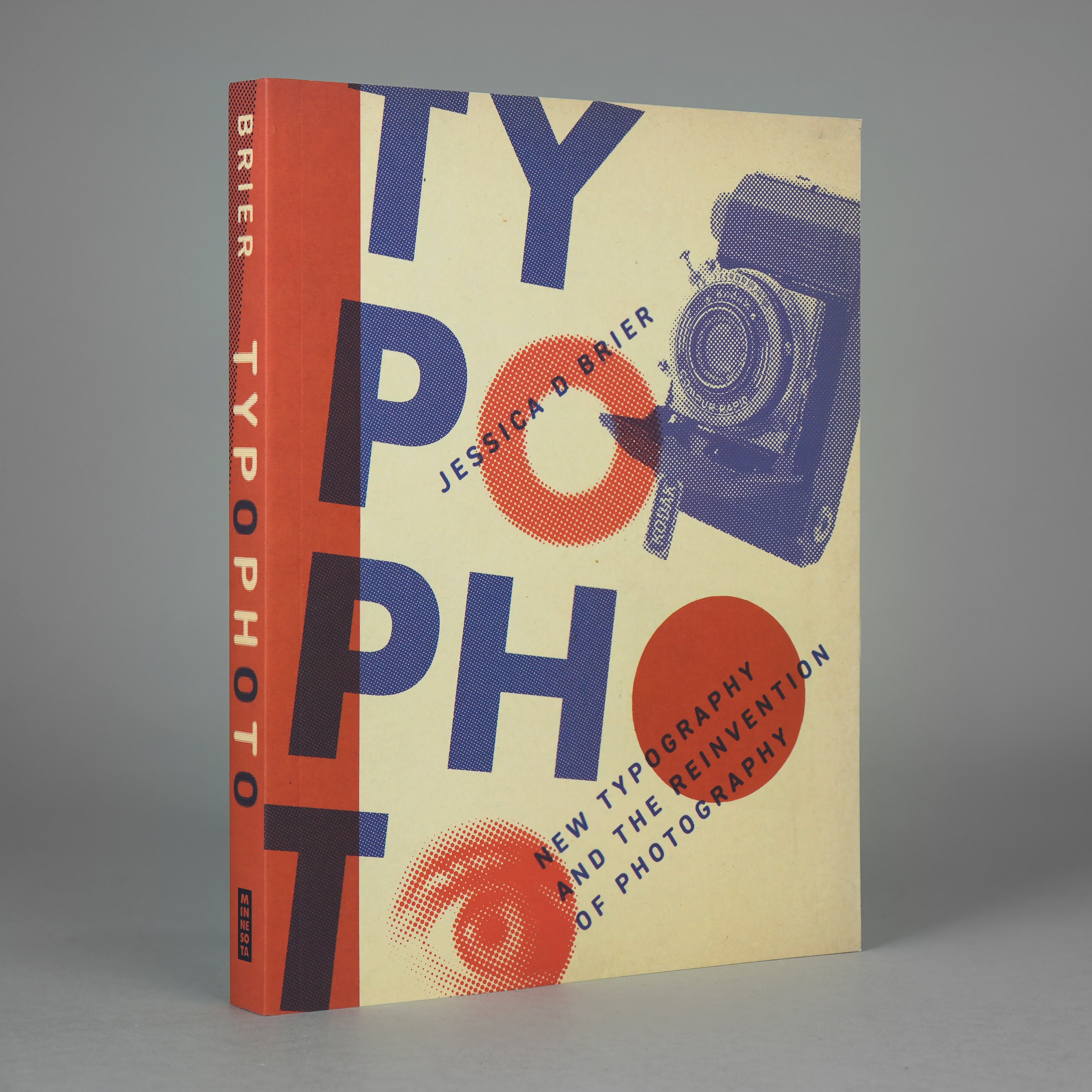 Typophoto: New Typography and the Reinvention of Photography