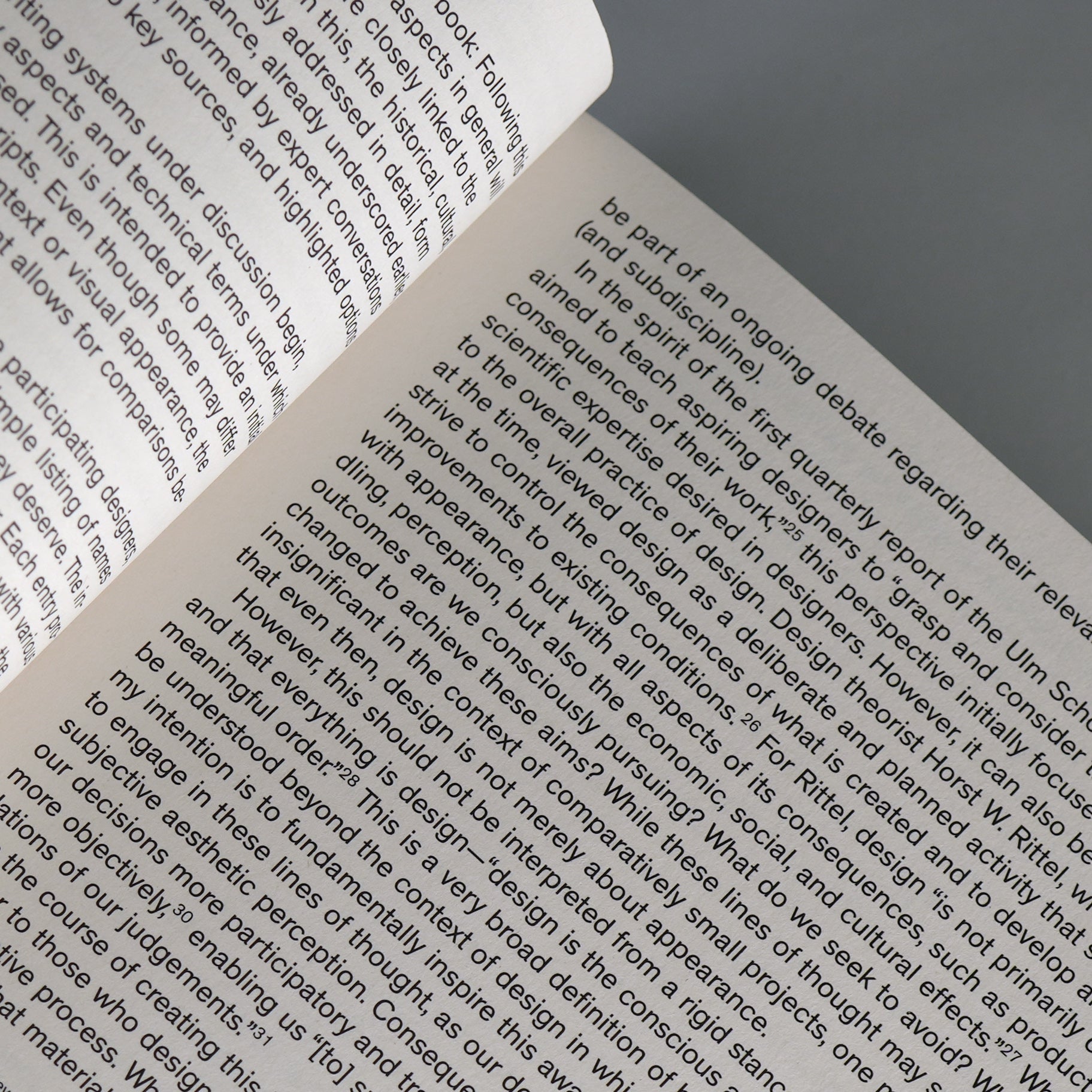 Graphic Languages—A Visual Guide to the World’s Writing Systems