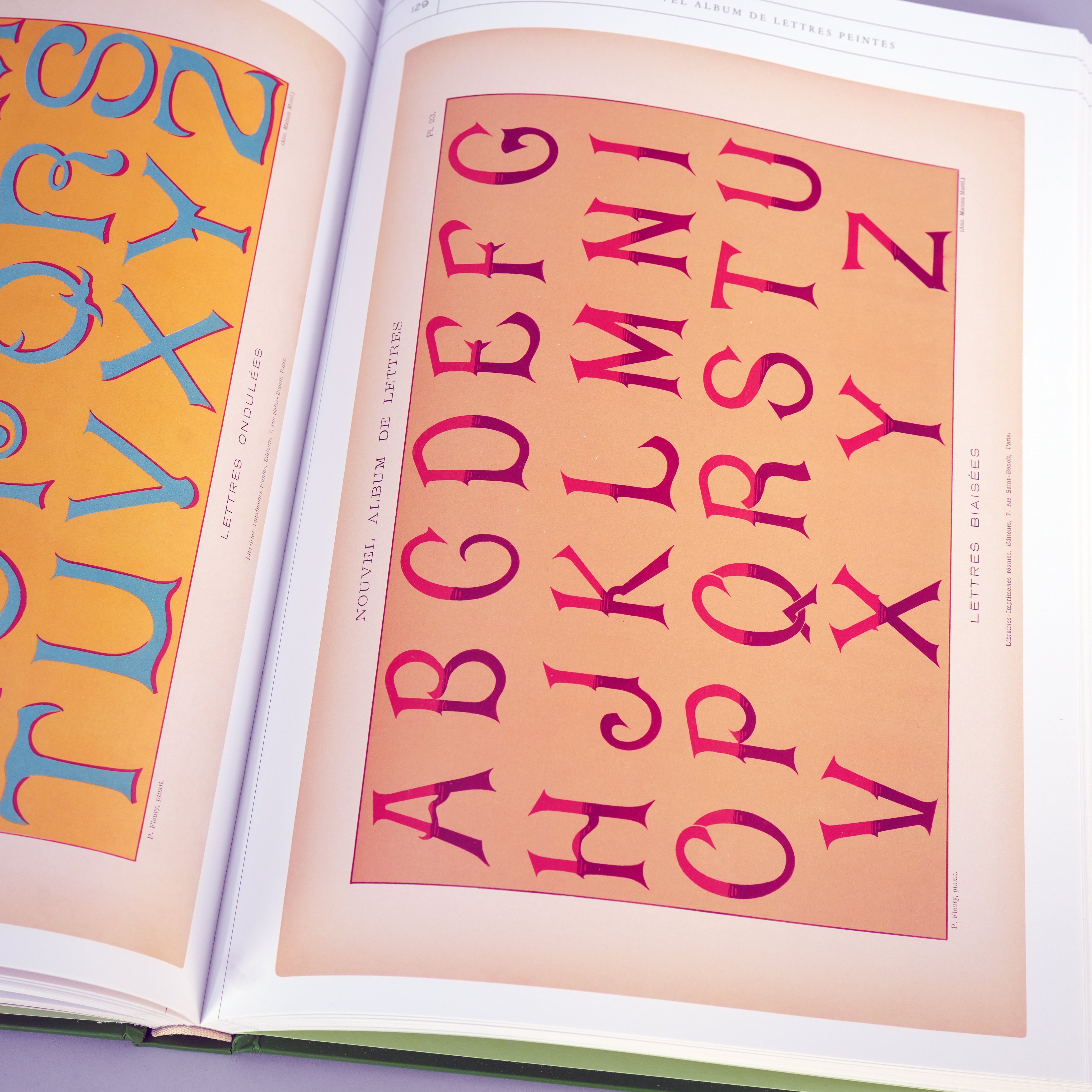 Lettres Décoratives: A Century of French Sign Painters' Alphabets