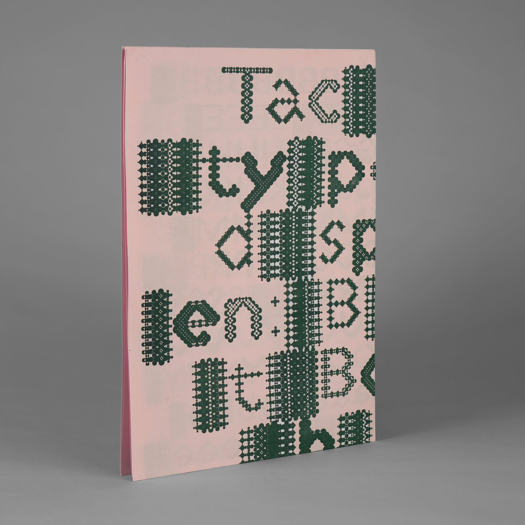 Tacmitac Type Specimen / Benoît Bodhuin